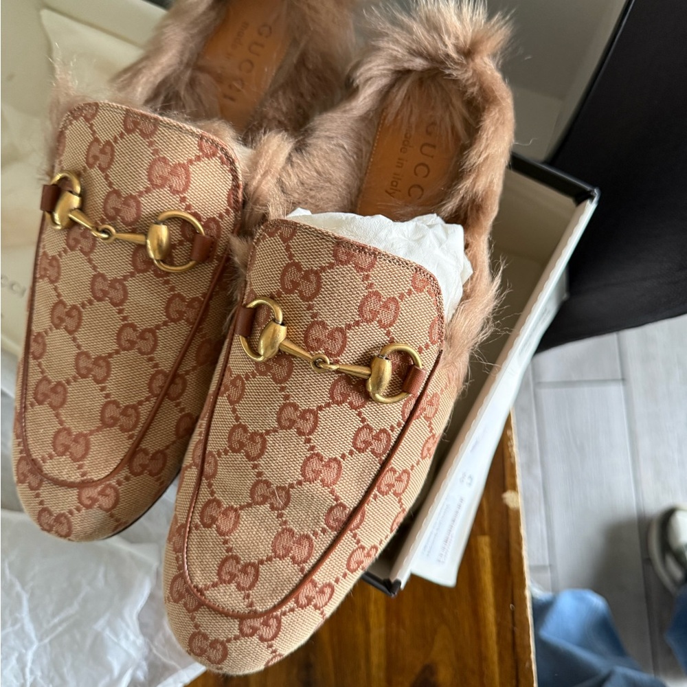 Men’s Gucci Princetown with Fur